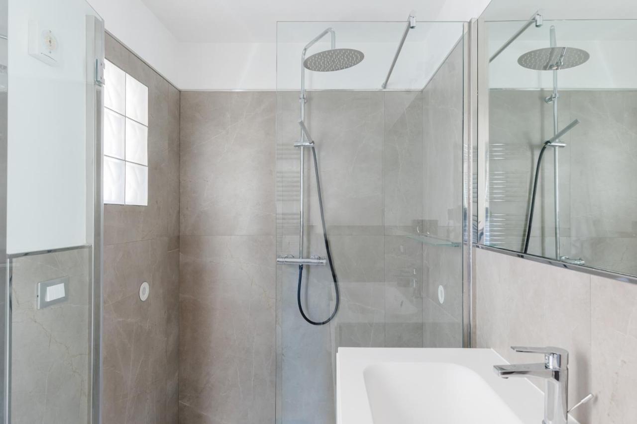 Via Del Lavatore Private Apartments Рим Экстерьер фото