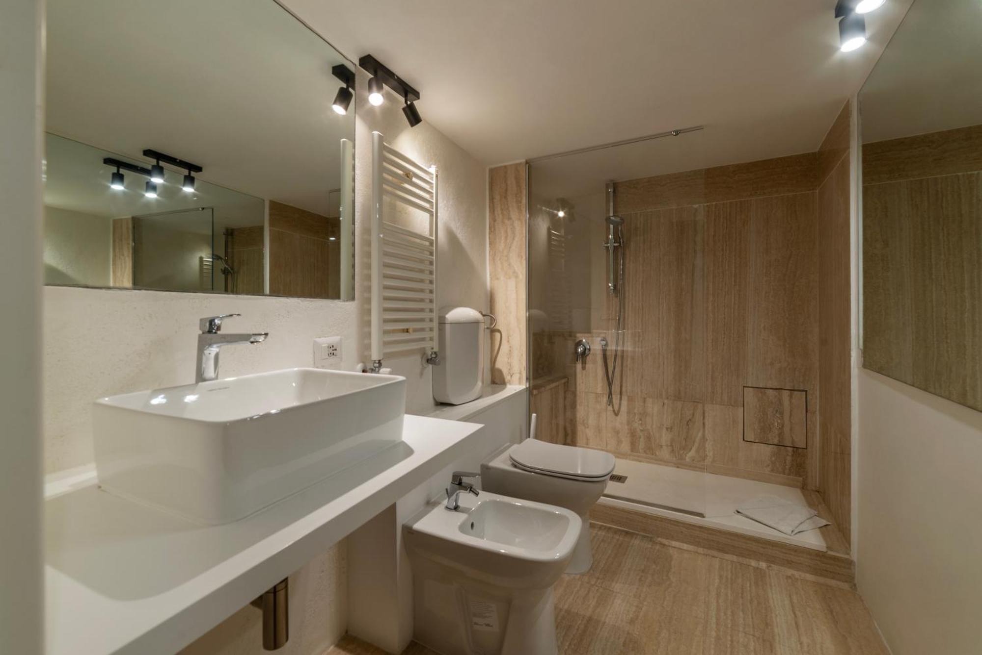 Via Del Lavatore Private Apartments Рим Экстерьер фото